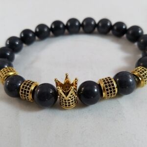 Hand Crafted Natural Stone Crown Stretch Bracelet 7.5” Gemstone Gray Charm